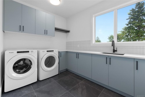 6970 Shale Rd, Lantzville, BC 