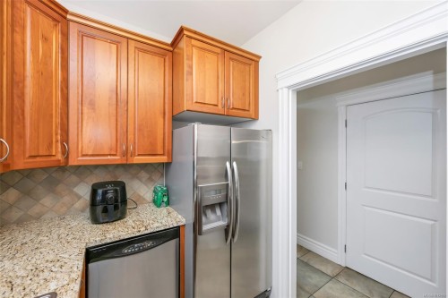 4668 Cordova Bay Rd, Saanich, BC 