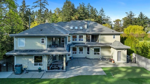 4668 Cordova Bay Rd, Saanich, BC 