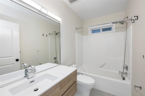 4668 Cordova Bay Rd, Saanich, BC 