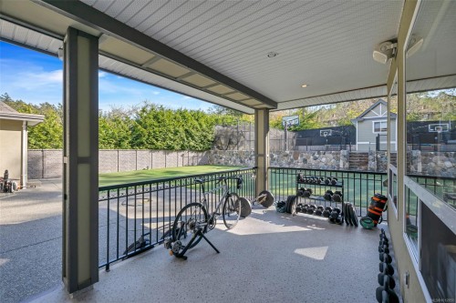 4668 Cordova Bay Rd, Saanich, BC 