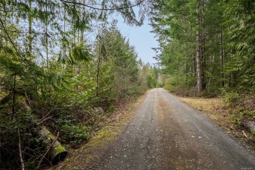 815 Spider Lake Rd, Qualicum Beach, BC 