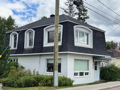 49 Rue du Canal N.  Grenville, QC J0V 1J0