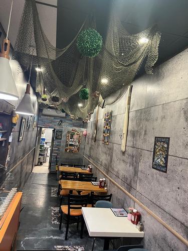 Commerce - 5641 Av. De Monkland, Montréal (Côte-Des-Neiges/Notre-Dame-De-Grâce), QC 