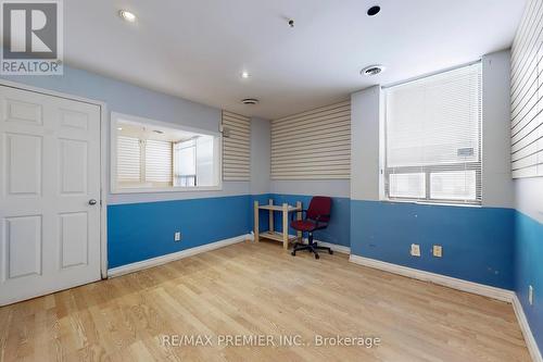 17 - 5484 Tomken Road, Mississauga, ON 