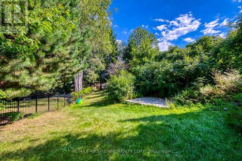 1310 Beaufort Drive, Burlington, ON - Outdoor