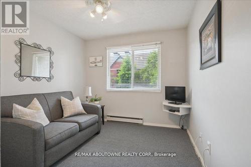 921 - 1450 Glen Abbey Gate, Oakville, ON - Indoor