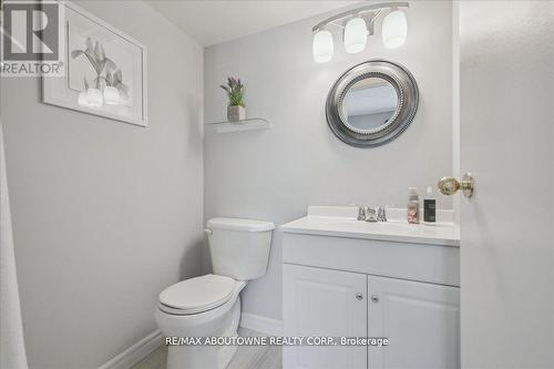 921 - 1450 Glen Abbey Gate, Oakville, ON - Indoor Photo Showing Bathroom