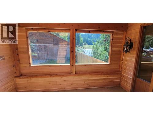 9841 Talbot Road, Salmo, BC 