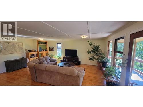 9841 Talbot Road, Salmo, BC 