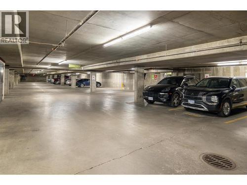 563 Yates Road Unit# 205, Kelowna, BC - Indoor Photo Showing Garage