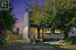 1432 LEIGH CRESCENT  Ottawa, ON K1J 8E4