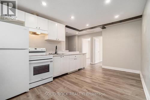1432 Leigh Crescent, Ottawa, ON - Indoor Photo Showing Kitchen