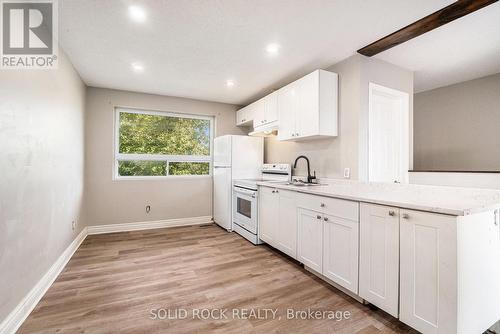 1432 Leigh Crescent, Ottawa, ON - Indoor Photo Showing Kitchen