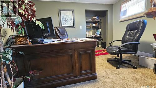 2.5 Km South Of Cabri, Cabri, SK - Indoor Photo Showing Office