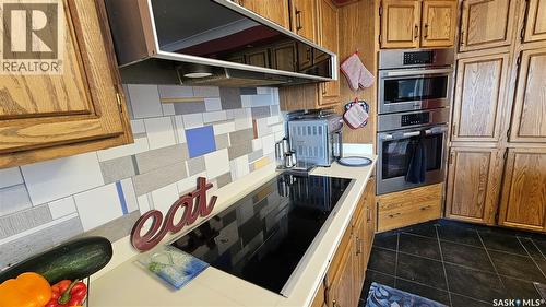 2.5 Km South Of Cabri, Cabri, SK - Indoor Photo Showing Kitchen
