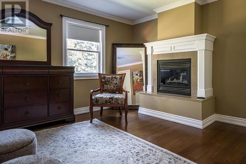 1577 Old Spar Court, Mississauga, ON - Indoor With Fireplace