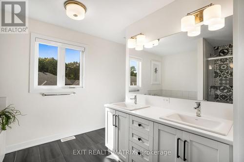 1144 Avignon Street, Russell, ON - Indoor Photo Showing Bathroom