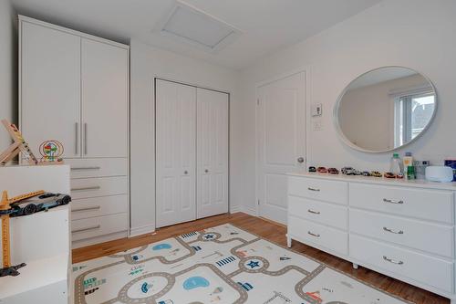 Bedroom - 10-4501 Boul. Dagenais O., Laval (Fabreville), QC 