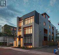 59 DOUGLAS AVENUE  Ottawa, ON K1M 1G3