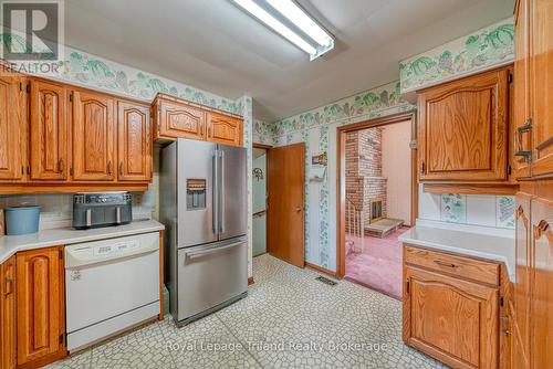 194 Orchard Road, Woodstock (Woodstock - North), ON - Indoor Photo Showing Kitchen