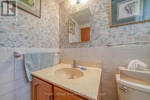 194 Orchard Road, Woodstock (Woodstock - North), ON - Indoor Photo Showing Bathroom