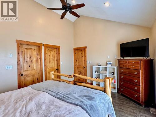 601 Raven Hill Road, Osoyoos, BC - Indoor Photo Showing Bedroom