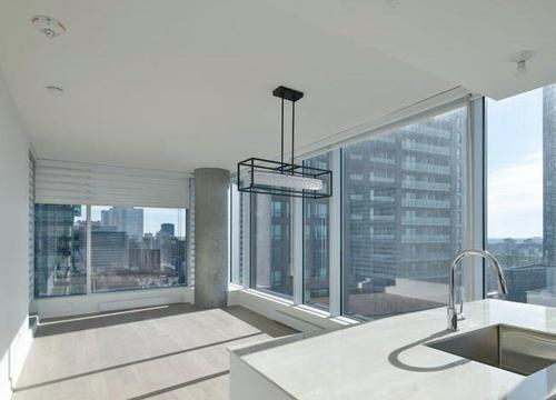 Salon - 1705-1020 Rue De La Montagne, Montréal (Ville-Marie), QC - Indoor Photo Showing Kitchen