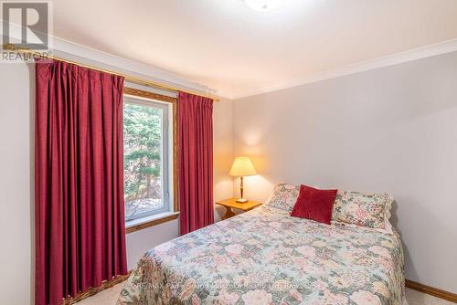 1889 South Horn Lake Road, Magnetawan, ON - Indoor Photo Showing Bedroom
