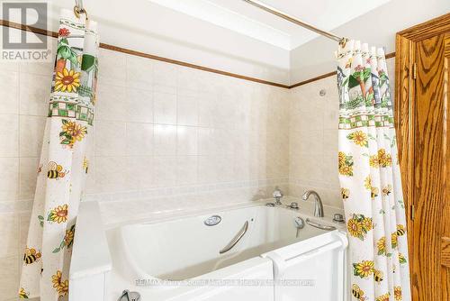 1889 South Horn Lake Road, Magnetawan, ON - Indoor Photo Showing Bathroom