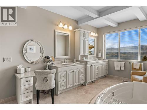 1284 Timothy Place, West Kelowna, BC - Indoor Photo Showing Bathroom