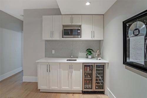 5697 Jasper Way, Kelowna, BC - Indoor