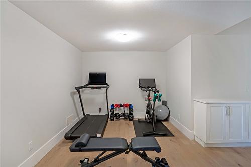 5697 Jasper Way, Kelowna, BC - Indoor Photo Showing Gym Room