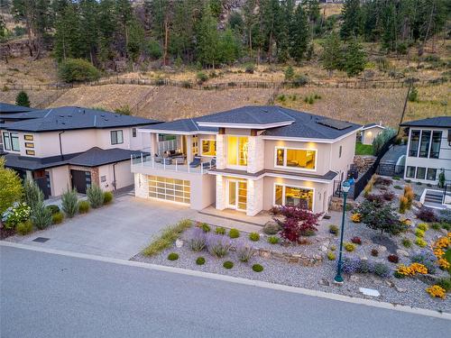 5697 Jasper Way, Kelowna, BC - Outdoor