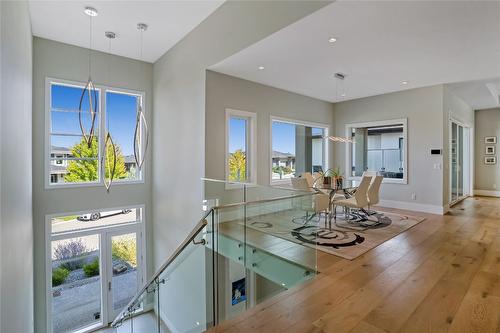 5697 Jasper Way, Kelowna, BC - Indoor