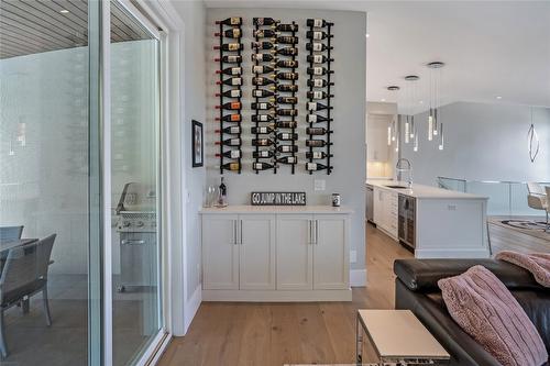 5697 Jasper Way, Kelowna, BC - Indoor