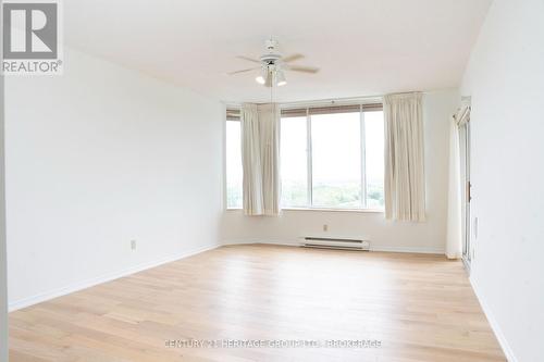 1202 - 1000 King Street W, Kingston (Central City West), ON - Indoor Photo Showing Other Room