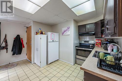 271-273 Rideau Street, Kingston (East Of Sir John A. Blvd), ON - Indoor Photo Showing Kitchen