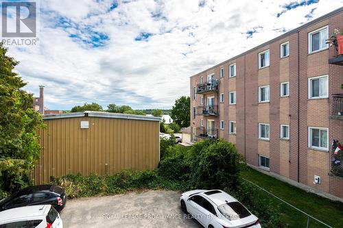 271-273 Rideau Street, Kingston (East Of Sir John A. Blvd), ON - Outdoor