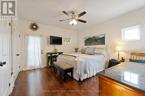 61 Frontier Drive, Niagara-On-The-Lake, ON - Indoor Photo Showing Bedroom