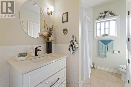 61 Frontier Drive, Niagara-On-The-Lake, ON - Indoor Photo Showing Bathroom