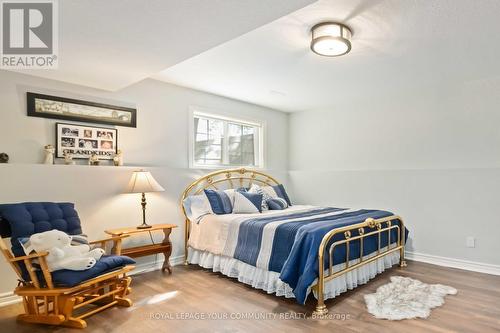 61 Frontier Drive, Niagara-On-The-Lake, ON - Indoor Photo Showing Bedroom