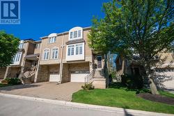 19 - 1267 DORVAL DRIVE  Oakville, ON L6M 3Z4
