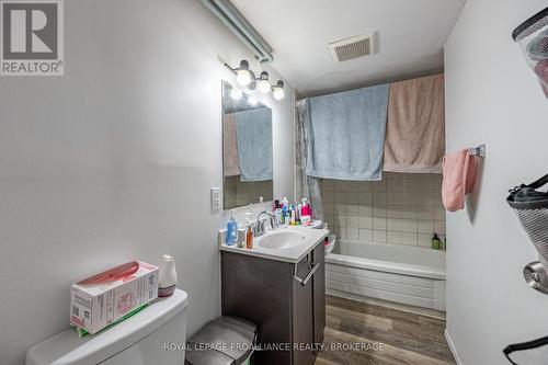 271-273 Rideau Street, Kingston (East Of Sir John A. Blvd), ON - Indoor Photo Showing Bathroom