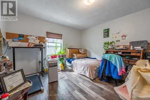 271-273 Rideau Street, Kingston (East Of Sir John A. Blvd), ON - Indoor Photo Showing Bedroom
