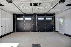 Garage - 