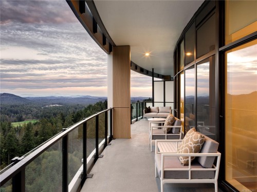 1610-2000 Hannington Rd, Langford, BC - Outdoor With View With Exterior
