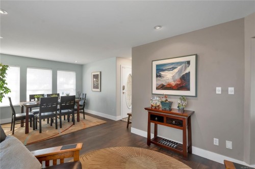 730 Nelson Rd, Campbell River, BC 