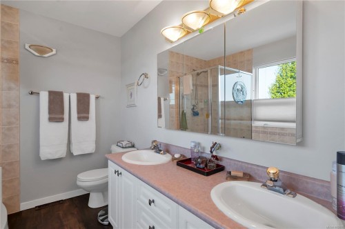 730 Nelson Rd, Campbell River, BC 