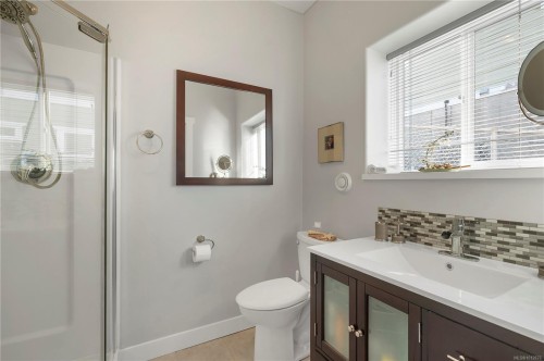 730 Nelson Rd, Campbell River, BC 